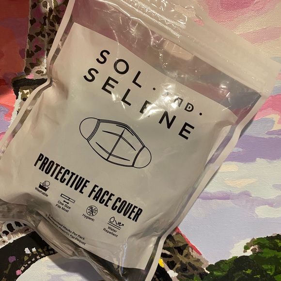 Sol and Selene Protective Face Cover Water Repellent Unisex set of 5 assorted co - Picture 4 of 5